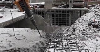 Демонтаж монолитного перекрытия в Артеме - Профессиональная разборка от 829 руб.